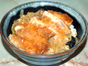 椎茸と豚ロース肉のトンカツ丼