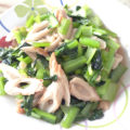 ささっと副菜！小松菜と竹輪のめんつゆ炒めのレシピ